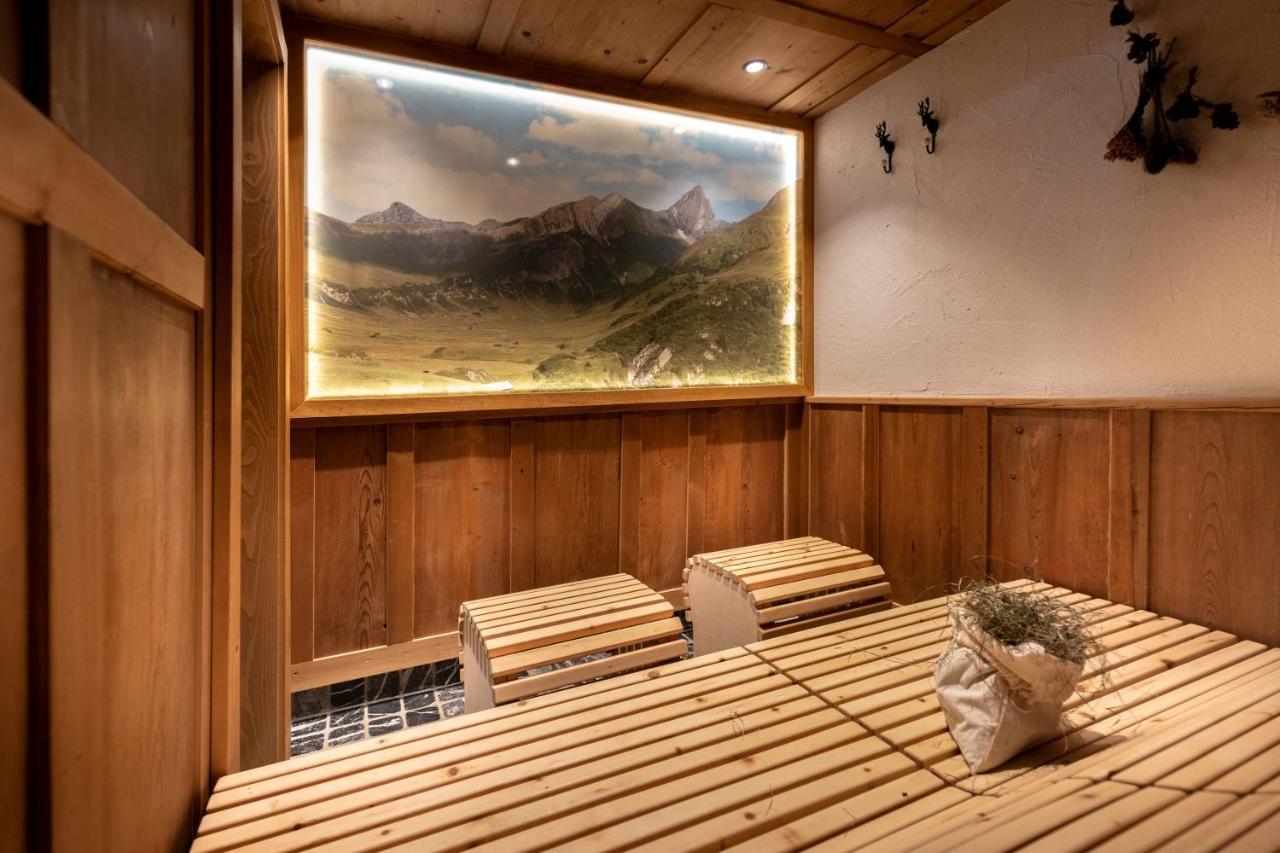 Hotel Walserberg Warth  Bagian luar foto