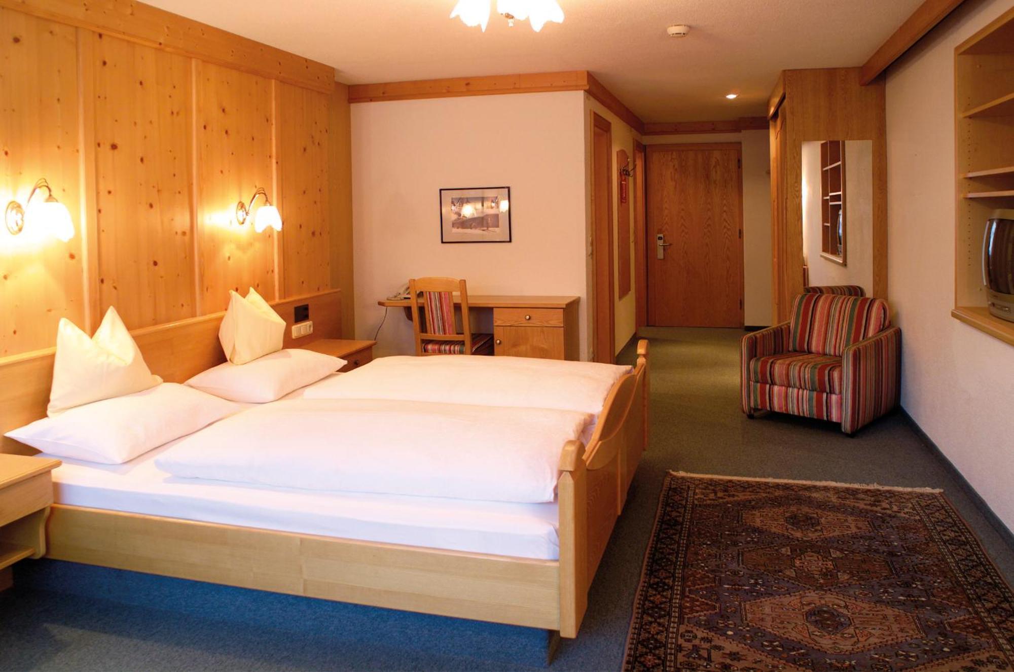 Hotel Walserberg Warth  Ruang foto